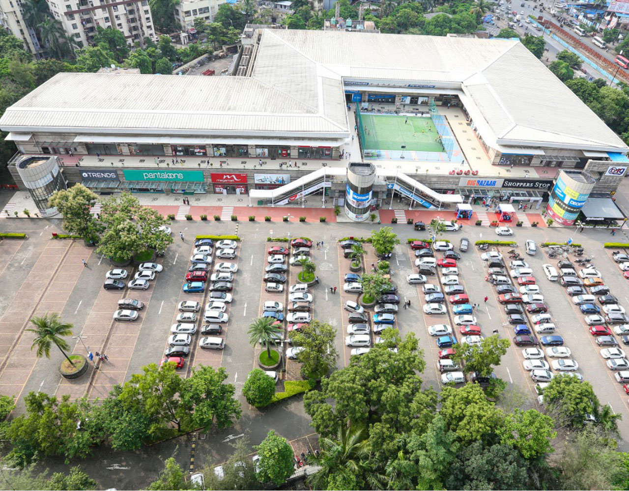 the largest shopping malls